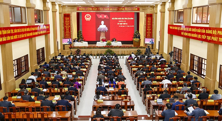 Toàn cảnh kỳ họp Kỳ họp thứ 14, khoá IX