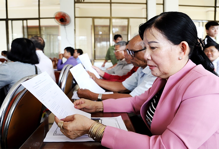 Phát gần 30.000 phiếu thăm dò sự hài lòng của người dân về kết quả xây dựng nông thôn mới tại TP Bảo Lộc