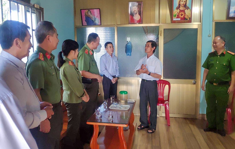 Cục Xây dựng phong trào Bảo vệ an ninh Tổ quốc (Bộ Công an) thăm mô hình &quot;Giáo họ không có tội phạm và tệ nạn xã hội&quot;