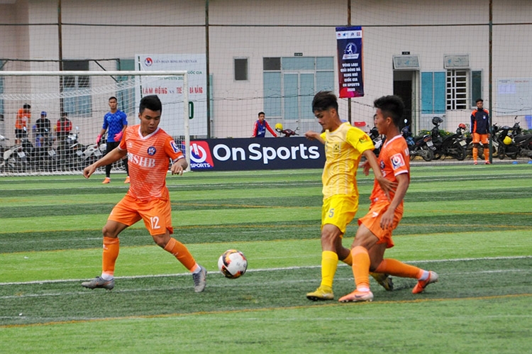 Lâm Đồng thắng 1-0 trước chủ nhà Kon Tum
