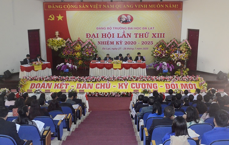 Khai mạc Đại hội Đảng bộ Trường Đại học Đà Lạt lần thứ XIII