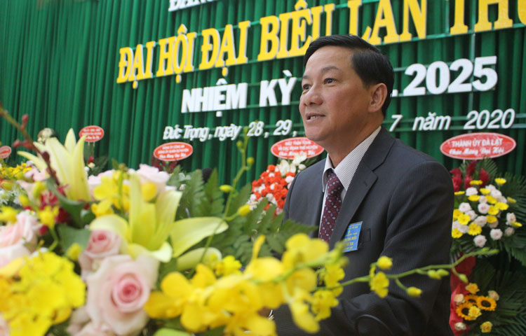 Phó Bí thư Tỉnh ủy Trần Đức Quận phát biểu chỉ đạo Đại hội