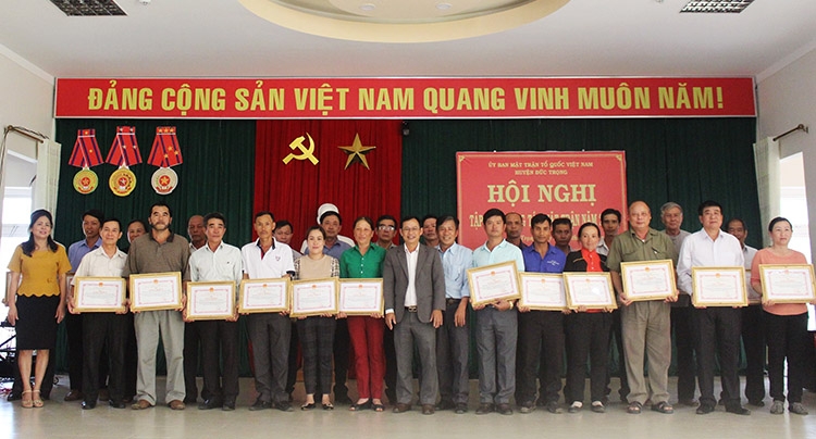 Nhân rộng mô hình &quot;Khu dân cư tiêu biểu&quot;, &quot;Khu dân cư kiểu mẫu&quot;