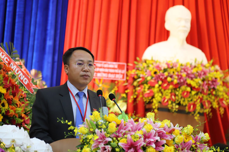 Đảng bộ phường 2 tham luận với nội dung: “Bài học kinh nghiệm trong triển khai thực hiện Nghị quyết Trung ương 4 (khóa XII) gắn với thực hiện Chỉ thị 05-CT/TW của Bộ Chính trị”.