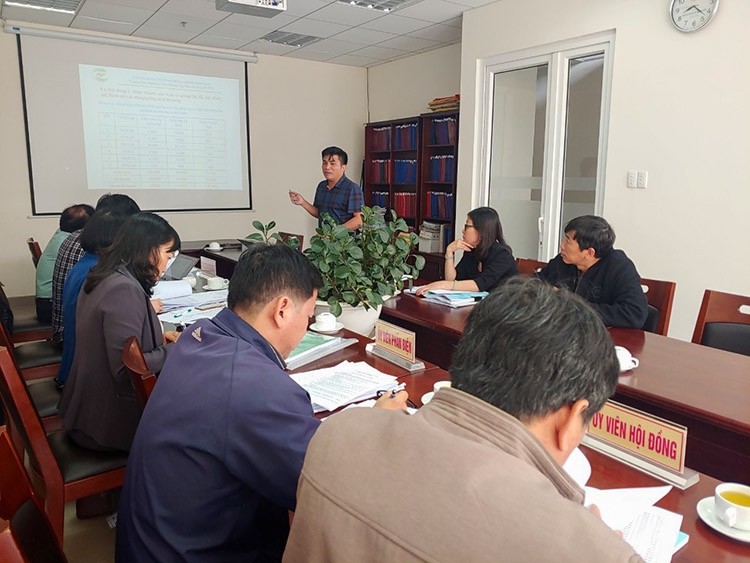 Nghiệm thu nhiệm vụ khoa học "Nghiên cứu chọn tạo giống khoai tây có năng suất cao, chất lượng tốt, kháng bệnh mốc sương có thể sản xuất quanh năm tại Đà Lạt và vùng phụ cận"