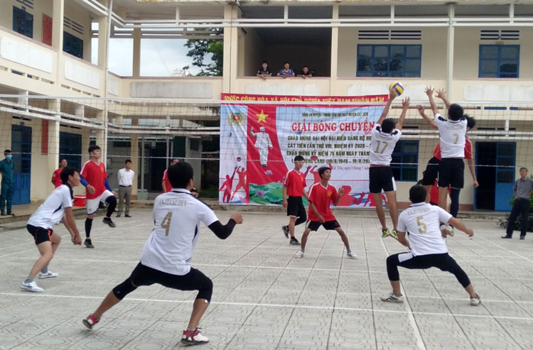 Khai mạc Giải Bóng chuyền lực lượng Công an Nhân dân huyện Cát Tiên