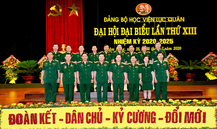 Ban Chấp hành Đảng bộ Học viện Lục quân ra mắt Đại hội