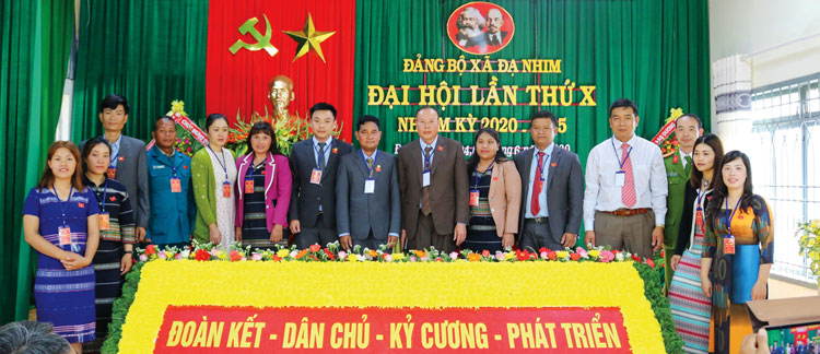 Hướng về cơ sở