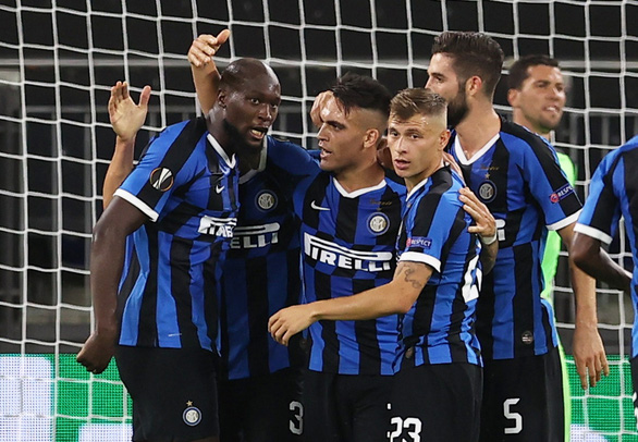 Man Utd và Inter vào tứ kết Europa League