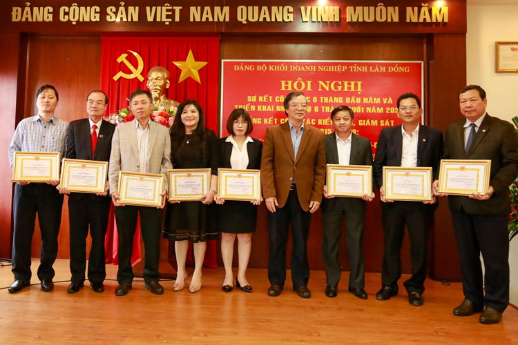 4 năm thực hiện Chỉ thị 05 của Bộ Chính trị ở Đảng bộ Khối Doanh nghiệp