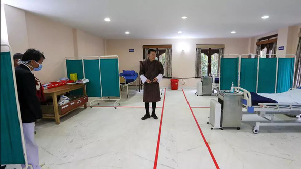 Quốc gia hạnh phúc nhất thế giới Bhutan lần đầu phong tỏa COVID-19