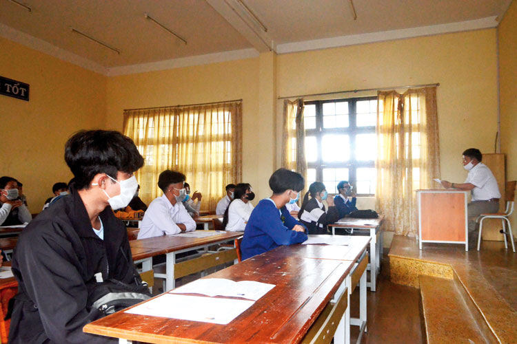 Hoàn thành kỳ thi đặc biệt