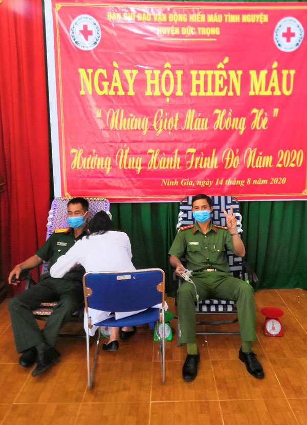 Thu nhận 174 đơn vị máu từ ngày hội &quot;Những giọt máu hồng hè 2020&quot;