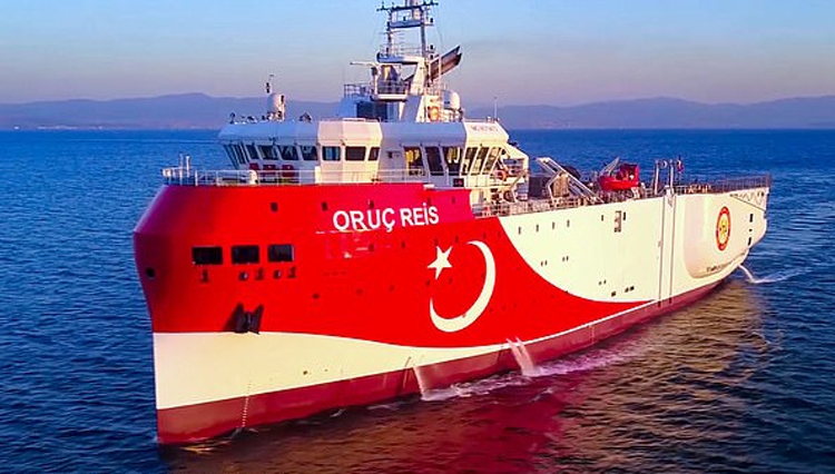 Tàu Oruc Reis của Thổ Nhĩ Kỳ trên Địa Trung Hải