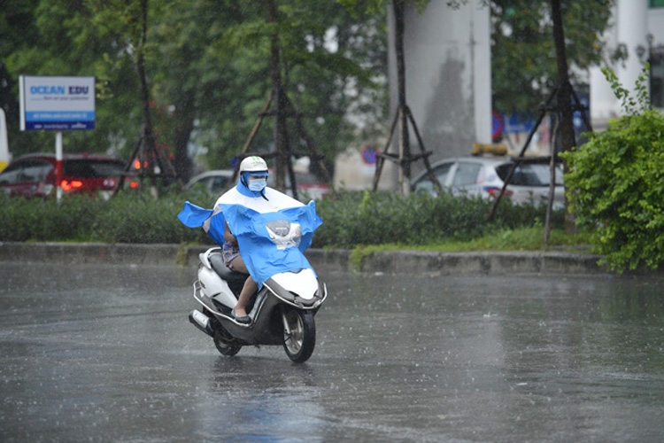 Thời tiết ngày 21/8: Nhiều khu vực trên cả nước mưa rào và dông