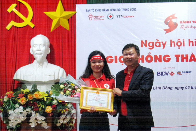 Thủ lĩnh CLB Hành trình đỏ - Kết nối yêu thương