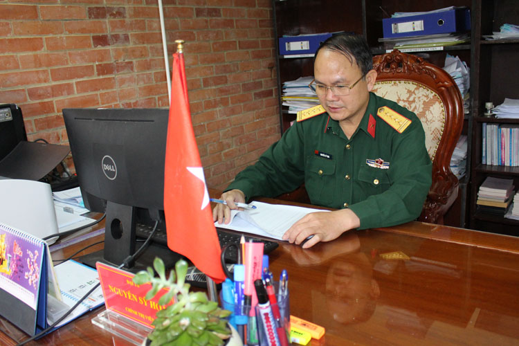 Đại tá say mê nghiên cứu khoa học