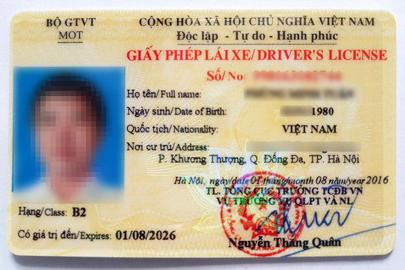 Chính phủ: Đồng ý giấy phép lái xe có 12 điểm/năm, vi phạm bị trừ hết điểm phải thi lại