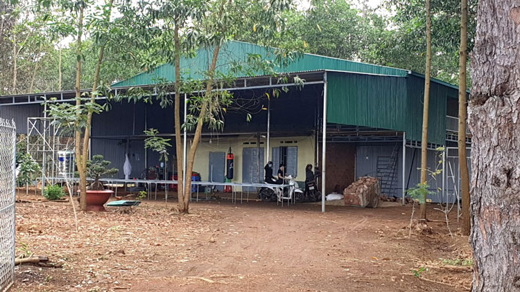Căn nhà rộng hơn 130 m2 do ông Nguyễn Đức Dạo xây dựng trái pháp luật tại khoảnh 6, Tiểu khu 438A 
