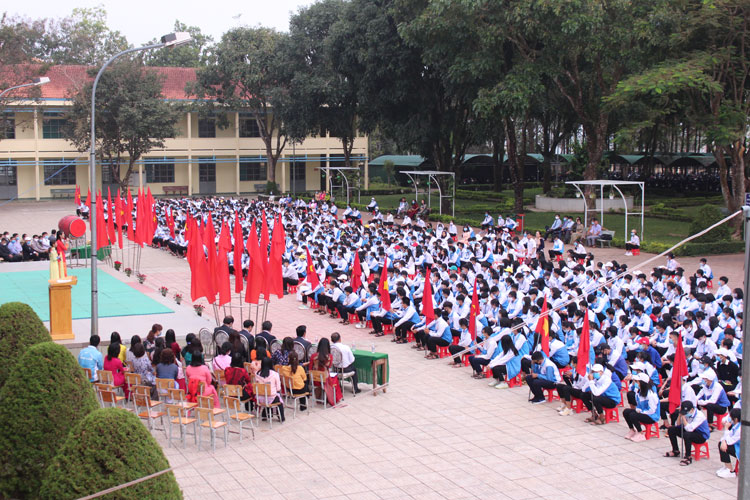 Tựu trường vẫn đảm bảo an toàn phòng chống dịch Covid-19