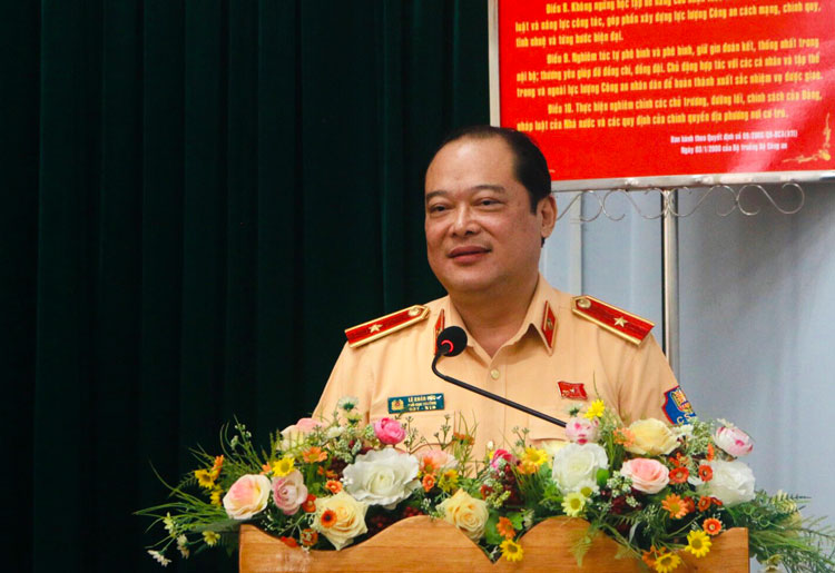 ''Đổi biển số chính là đổi lấy văn minh, minh bạch và công bằng trong kinh doanh''