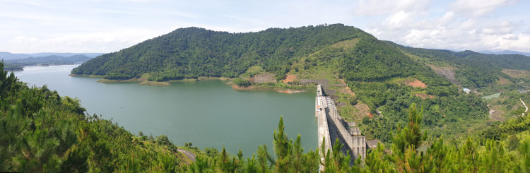 Hệ thống đập Thủy điện Đồng Nai góp phần điều tiết, giảm nhẹ tình trạng lũ lụt ở vùng hạ lưu