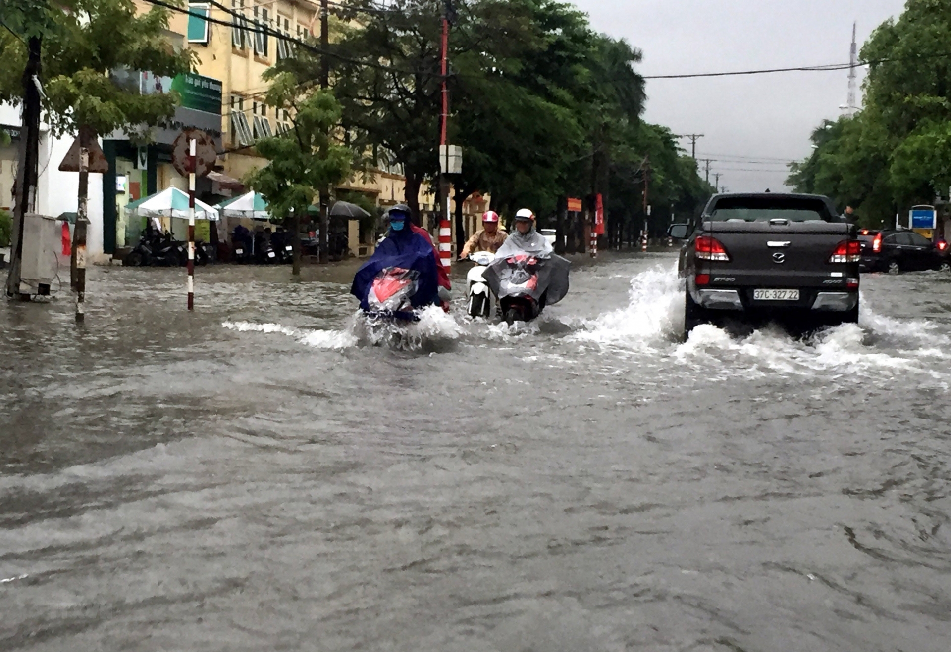 Vùng núi Bắc Bộ mưa to, cần đề phòng hiện tượng thời tiết nguy hiểm