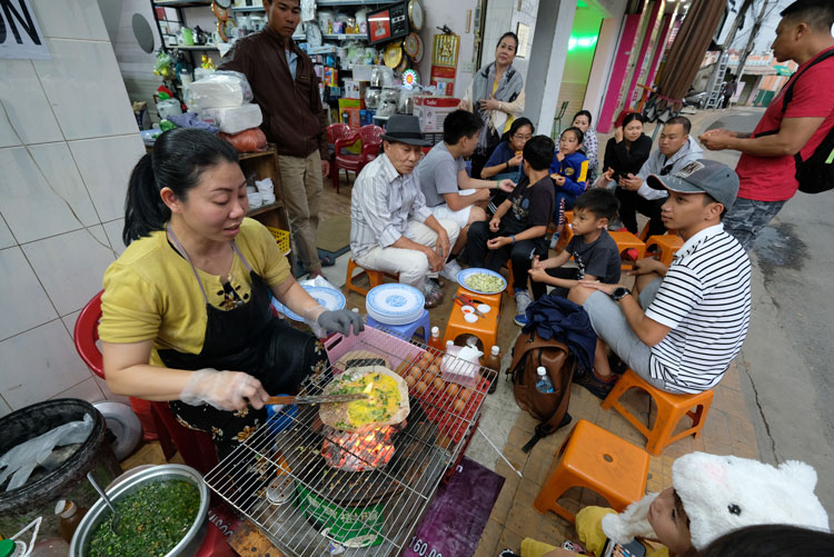 Khách Tây nói chuyện ăn ở Đà Lạt