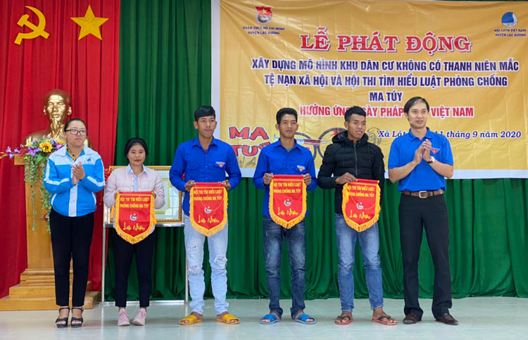 Xây dựng mô hình khu dân cư không có thanh niên mắc tệ nạn xã hội
