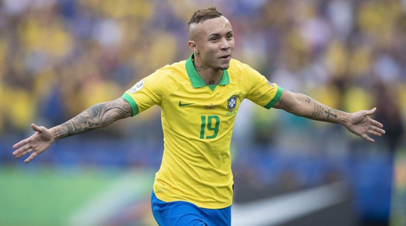 Ngành &quot;xuất khẩu&quot; cầu thủ Brazil điêu đứng vì COVID-19