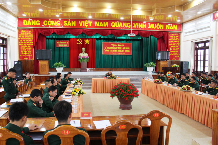 Sĩ quan trẻ sáng tạo, cống hiến, kỷ cương