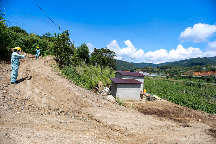Nguy cơ ngập úng rau màu ven sông Đa Nhim