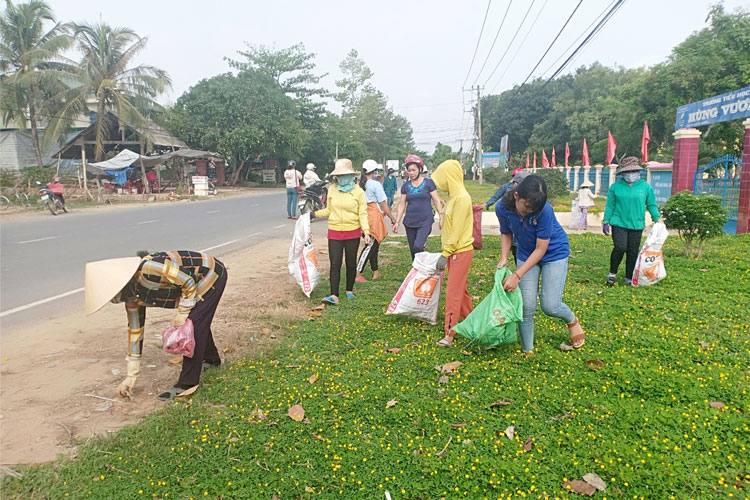 Mô hình ''Dân vận khéo'' của phụ nữ Đạ Lây