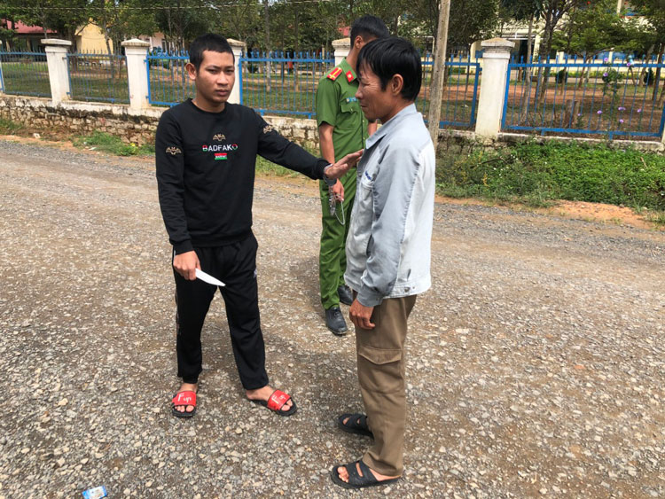 Bắt thanh niên trốn truy nã