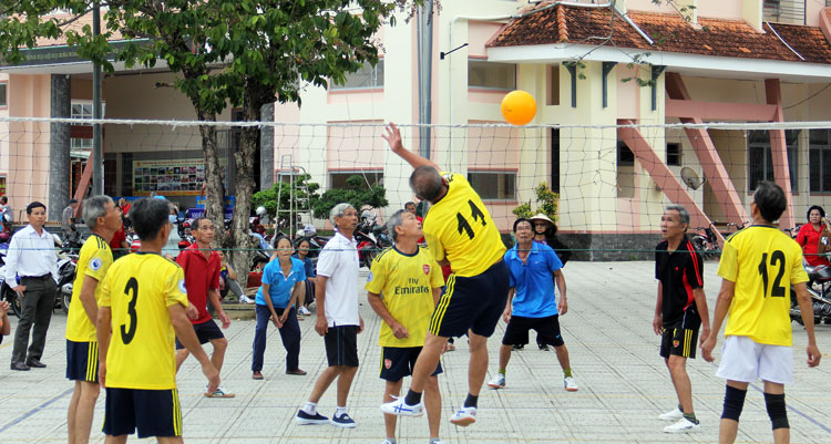 Sống vui, sống khỏe, sống có ích