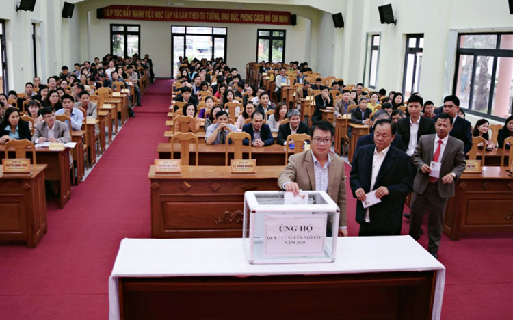 Đức Trọng phát động tháng cao điểm ủng hộ quỹ "Vì người nghèo" năm 2020