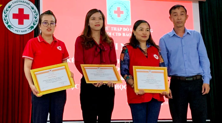 Hơn 15 tỷ đồng cho hoạt động từ thiện, nhân đạo trường học