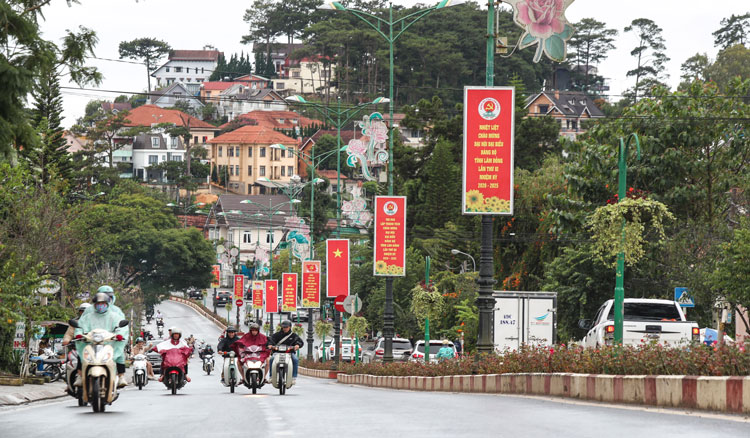 Khẩn trương chỉnh trang đô thị chào mừng Đại hội Đảng bộ tỉnh Lâm Đồng