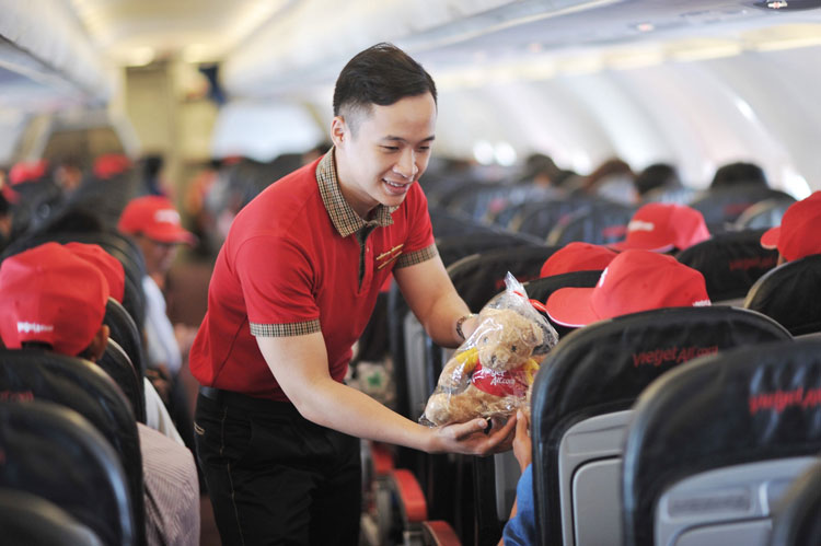 Mừng giải phóng Thủ đô, bay cùng Vietjet khắp các tỉnh thành