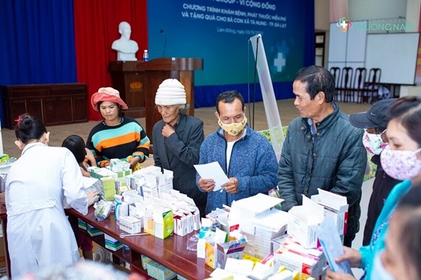 Chính quyền địa phương đã hỗ trợ tận tình cho Đoàn khám bệnh của Đa khoa Phương Nam. 