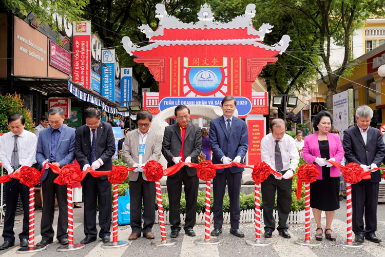 Vietjet đồng hành cùng &quot;Tuần lễ Doanh nhân và Sách 2020&quot;