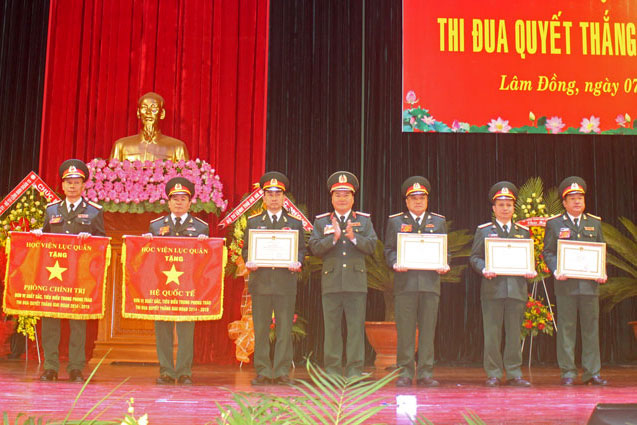 Học viện Lục quân - điểm sáng trong phong trào thi đua yêu nước