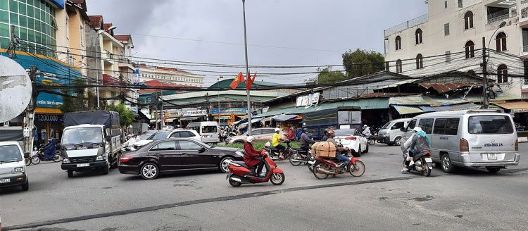 Khẩn trương thi công nút giao Phan Chu Trinh