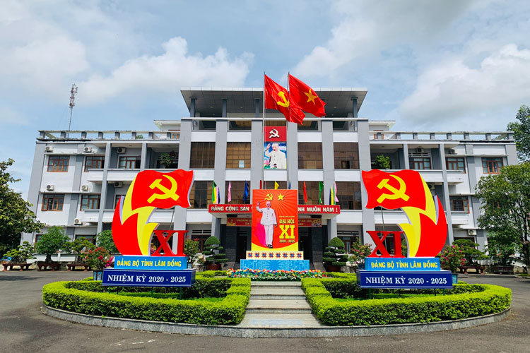 Mỗi công trình, vạn tấm lòng