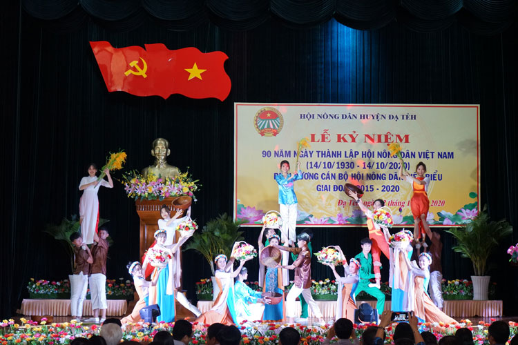 Tiết mục văn nghệ chào mừng