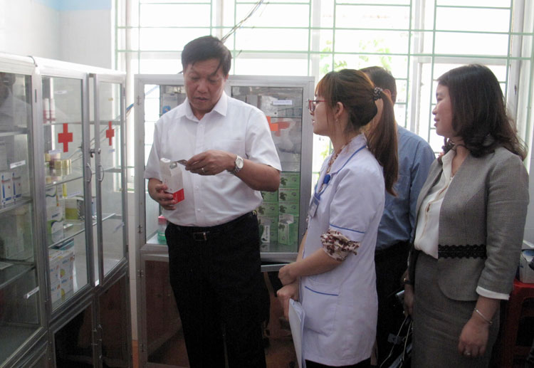 Tiếp tục nâng cao chất lượng phòng bệnh, chữa bệnh