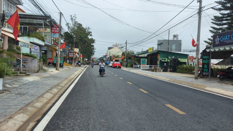 Công trình thảm nhựa đường Hai Bà Trưn