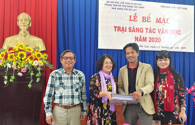 Gần 150 tác phẩm văn học sáng tạo tại Đà Lạt