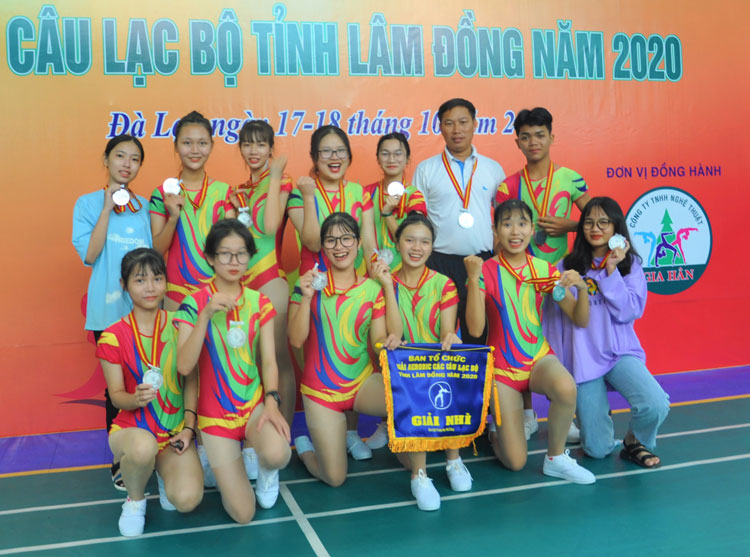 Đội Trường THPT Gia Viễn - Cát Tiên đạt giải nhì khối THPT