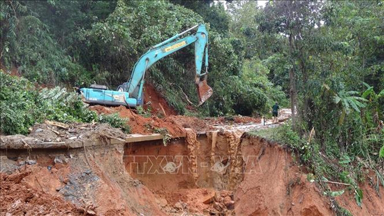 Thời tiết ngày 19/10: Nguy cơ cao xảy ra lũ đặc biệt lớn trên các sông tại Hà Tĩnh, Quảng Bình